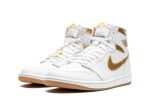 Wmns Air Jordan 1 Retro High OG "Metallic Gold"