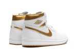 Wmns Air Jordan 1 Retro High OG "Metallic Gold"