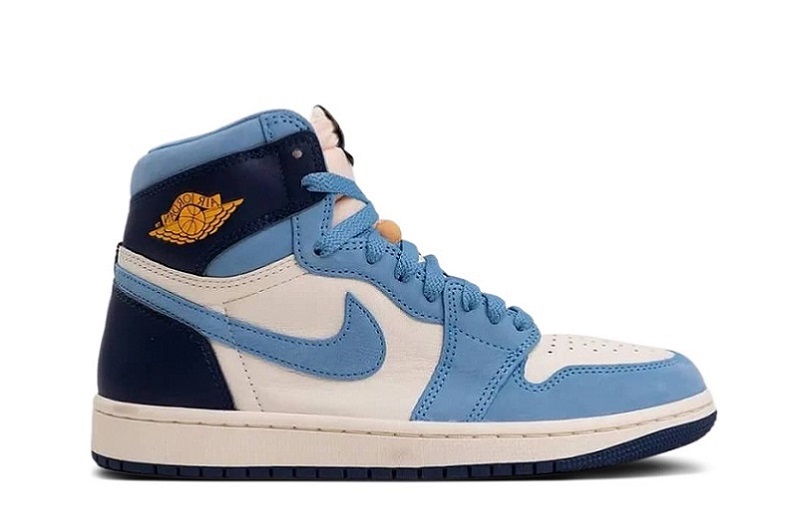 Wmns Air Jordan 1 Retro High Og &Quot;First In Flight&Quot;