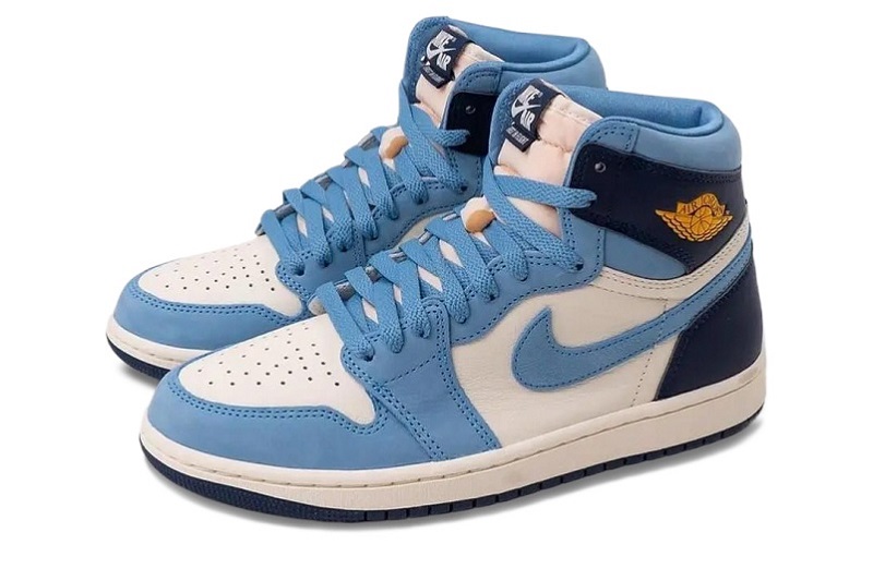 Wmns Air Jordan 1 Retro High Og &Quot;First In Flight&Quot;