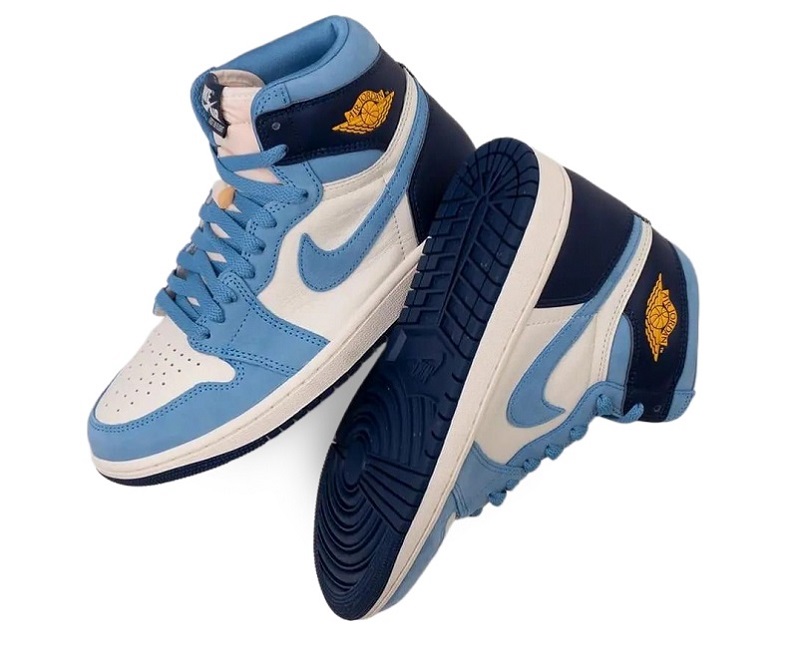 Wmns Air Jordan 1 Retro High Og &Quot;First In Flight&Quot;