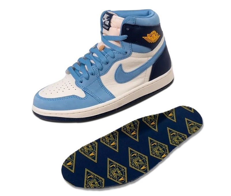 Wmns Air Jordan 1 Retro High Og &Quot;First In Flight&Quot;