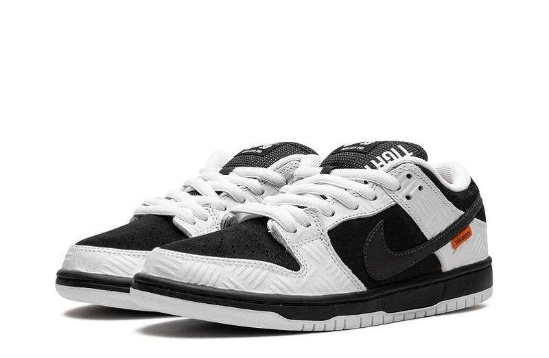 Tightbooth X Dunk Low Sb