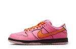 The Powerpuff Girls x Dunk Low Pro SB QS "Blossom"