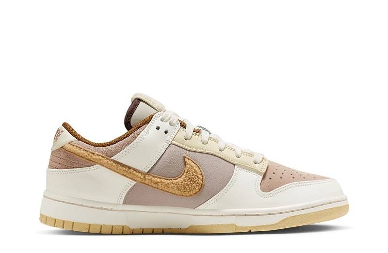 Dunk Low &Quot;Year Of The Rabbit&Quot;