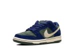 Dunk Low SB "Deep Royal Vintage Green"