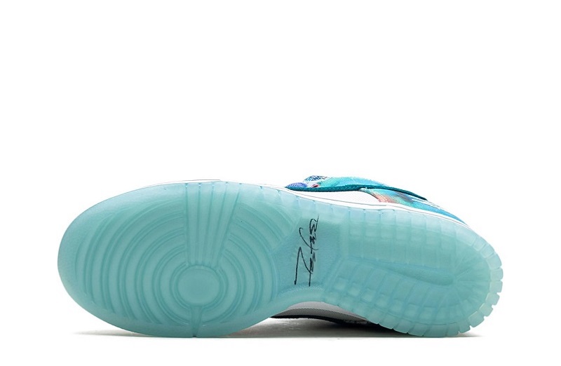 Futura Laboratories X Dunk Low Sb &Quot;Bleached Aqua&Quot;