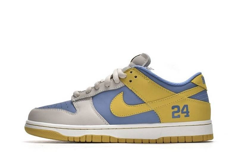 Dunk Low “KOBE”