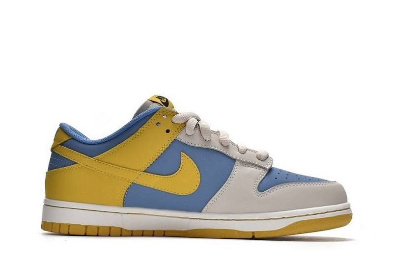 Dunk Low “Kobe”