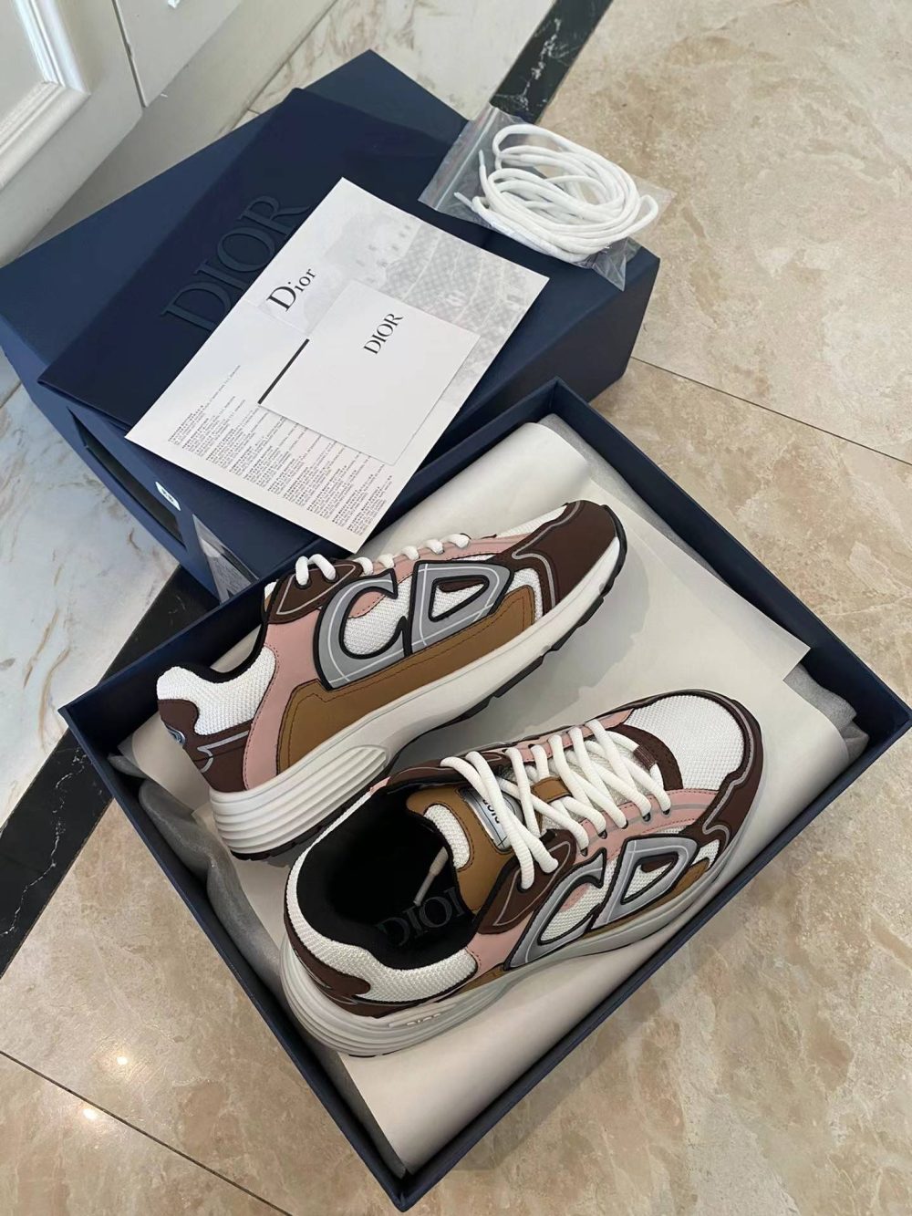 DIOR NEW ARRIVAL B30 Clunky Sneaker