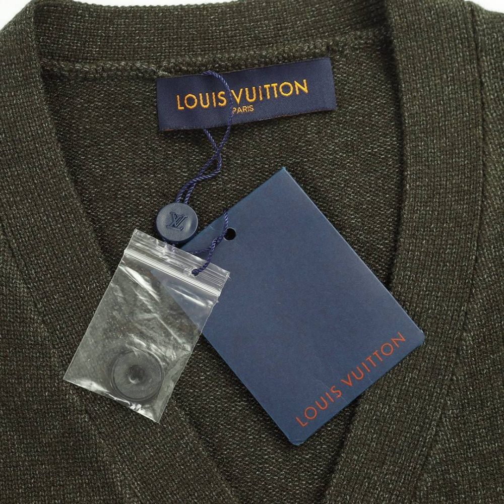 SS23 new autumn product LOUIS VUITTON Monogram jacquard V-neck single-breasted long-sleeved knitted