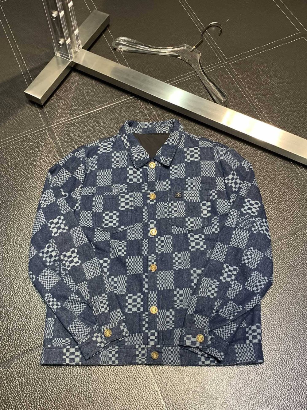 Louis Vuitton lapel denim jacket_副本