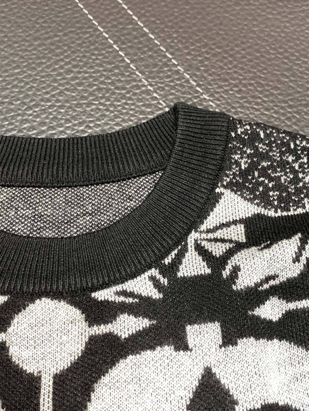 Chrome Hearts crew neck sweater