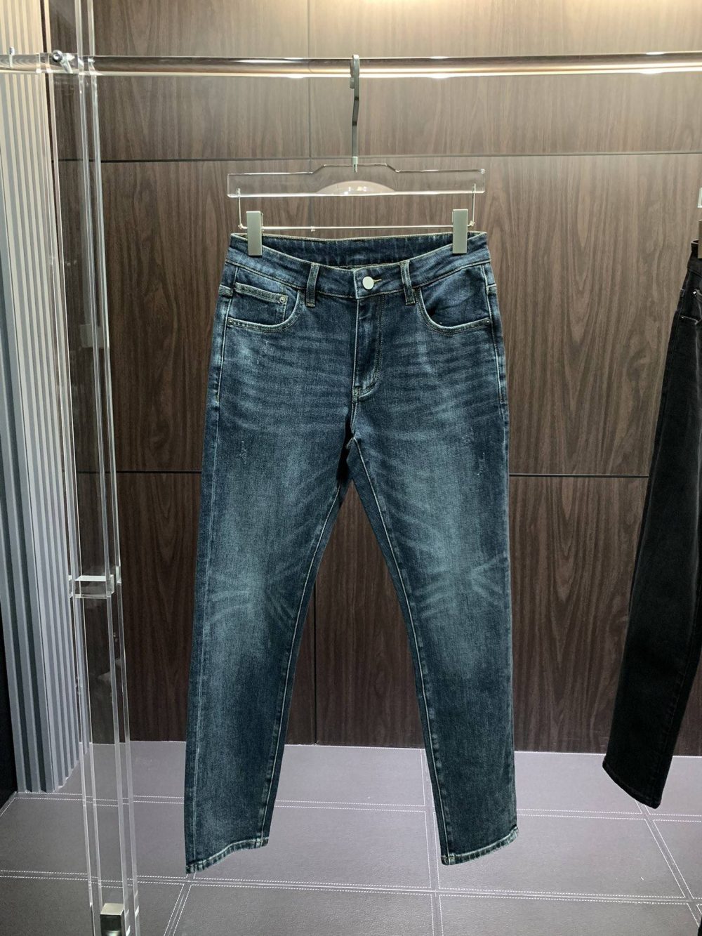 Amiri slim fit petite straight jeans