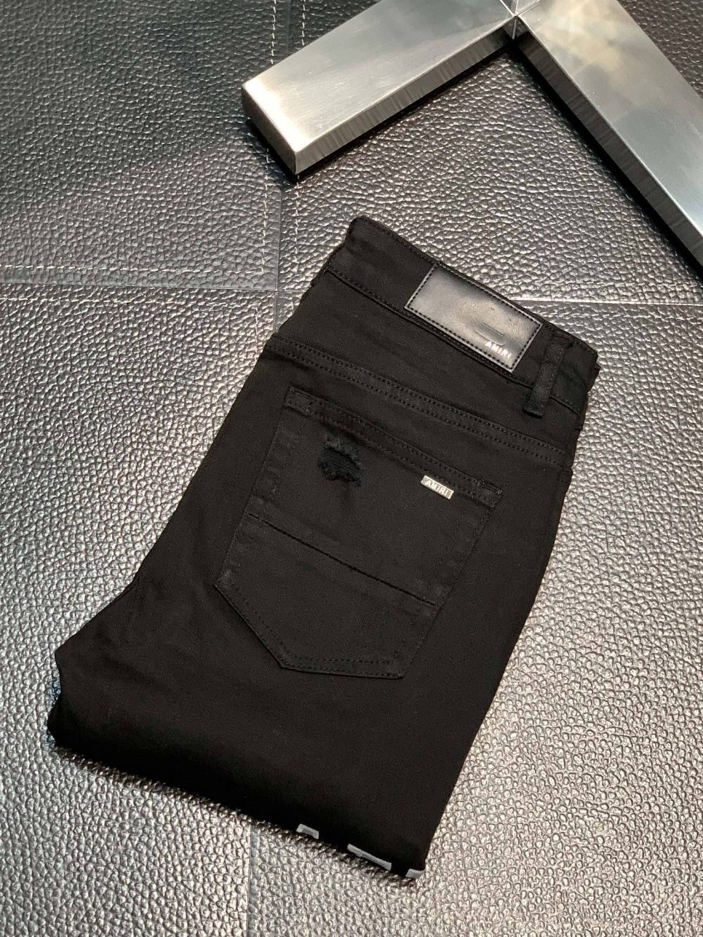 Amiri slim fit petite straight jeans