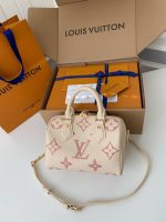 Louis Vuitton Speedy Bandoulière 20 M46397，Size：20.5*13.5*12cm