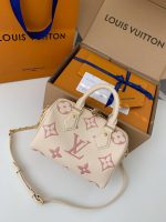 Louis Vuitton Speedy Bandoulière 20 M46397，Size：20.5*13.5*12cm