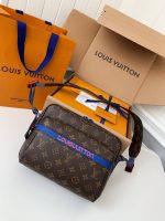 Louis Vuitton Borsa Messenger Outdoor M43843，Size：26*20*10.5cm