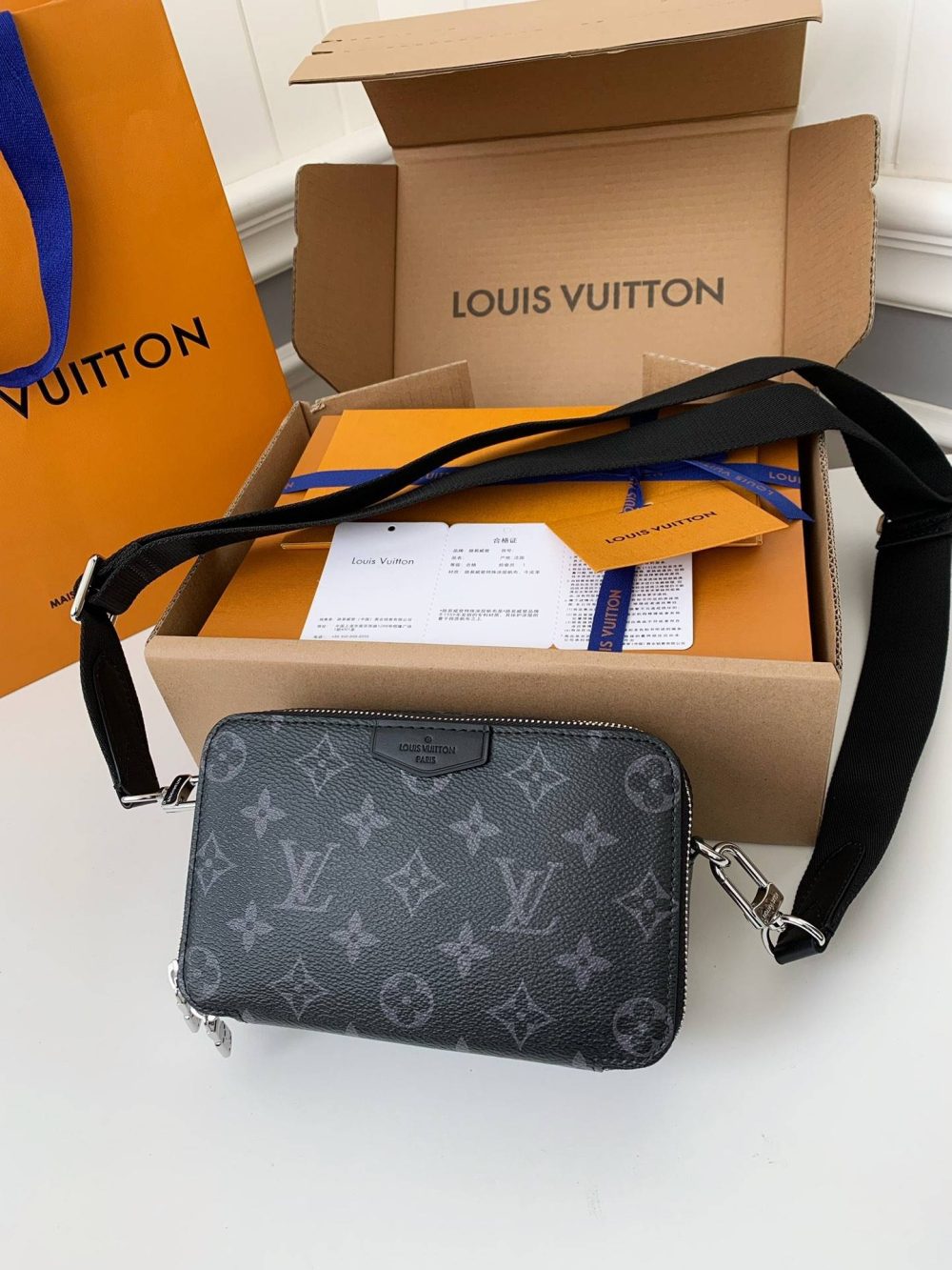 Louis Vuitton Portafoglio indossabile Alpha M80741，Size：18.5*11*6.5cm