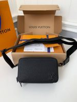 Louis Vuitton Portafoglio indossabile Alpha M59161，Size：18.5*11*6.5cm