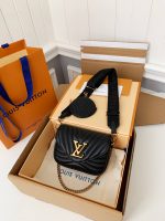 LOUIS VUITTON NEW WAVE MULTI-POCHETTE frame SIZE:19*14*5CM