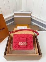 LOUIS VUITTON DAUPHINE MINI frame M20747，size：20*15*9CM