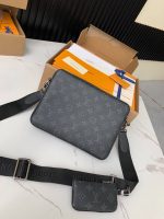 LOUIS VUITTON  TRIO Full Leather Messenger Bag