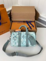 Louis Vuitton's seasonal new Keepall Bandoulière 25 handbag M22527，25*15*11cm