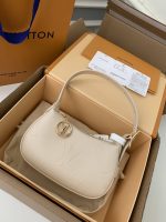 Louis Vuitton 23 New MINI MOON Handbag M82519, Top Quality Size: 20.5 * 11 * 5cm