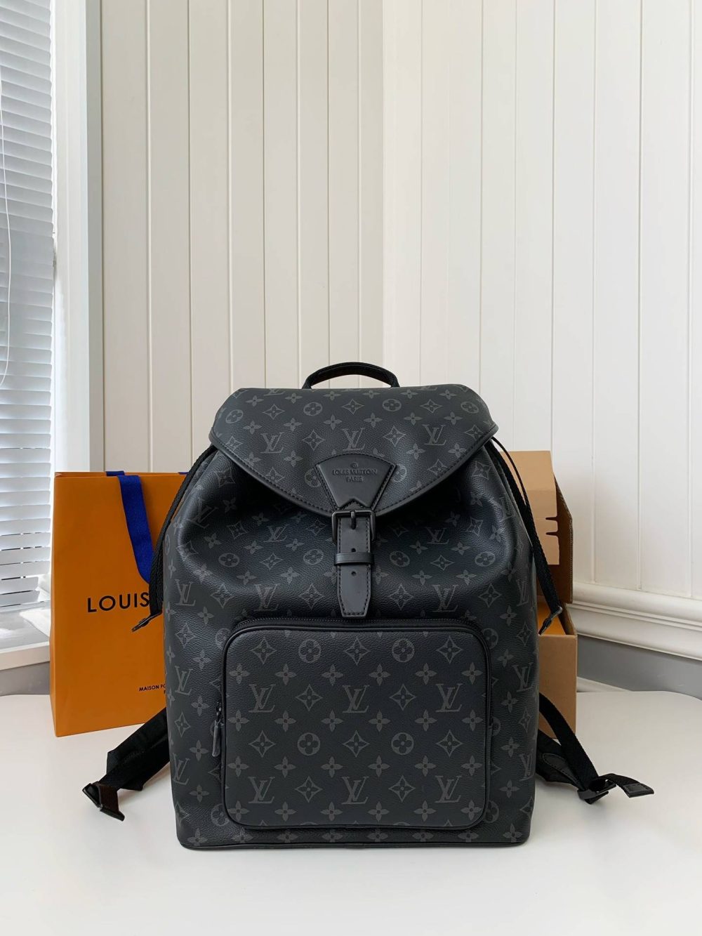 Louis Vuitton's New MONTSOURIS Men's Black Flower Backpack M45583, Top Quality Size: 32 * 40 * 19cm