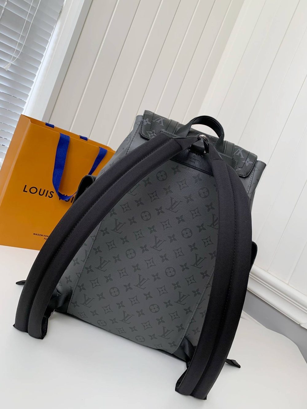 Louis Vuitton CHRISTOPHER Backpack MM45419 Top Quality Size: 38 * 44 * 21cm