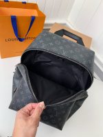 Louis Vuitton Men's DISCOVERY Black Flower Backpack M43186 Top Quality Size: 30 * 40 * 20cm