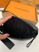 Louis Vuitton Autumn/Winter New LV MOON CROSSBODY Handbag M23835, Top Quality Size: 24.5 * 16 * 4.5c