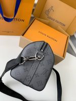 Louis Vuitton CITY KEEPALL Men's Handbag M45936, Top Quality Size: 27 * 17 * 13cm