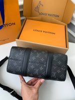 Louis Vuitton CITY KEEPALL Men's Handbag M45936, Top Quality Size: 27 * 17 * 13cm