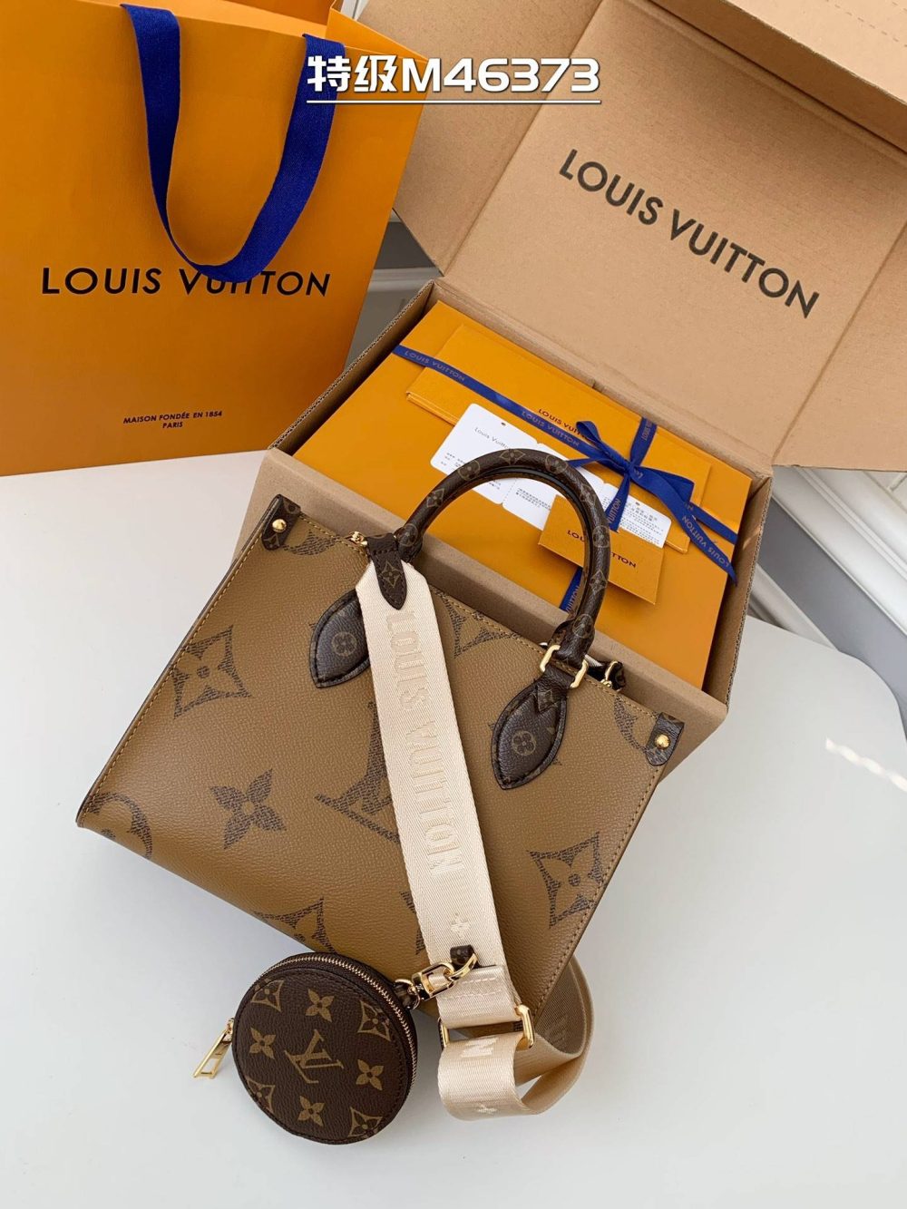 Louis Vuitton Borsa OnTheGo PM M46373，Size：25*19*11.5cm