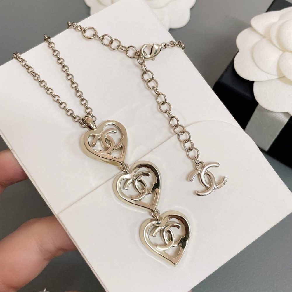 Chanel three heart necklace