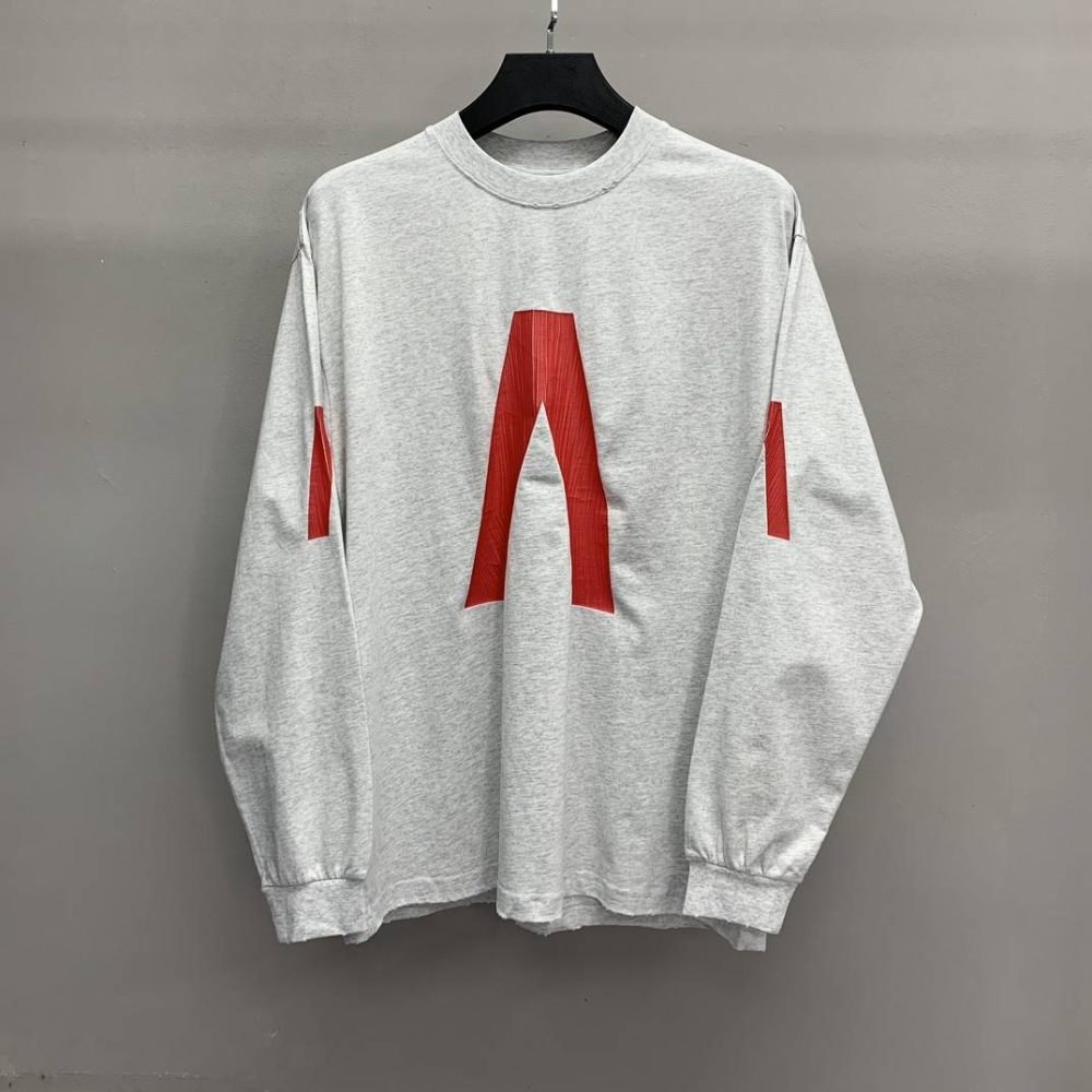 Balenciaga V long sleeve T-shirt