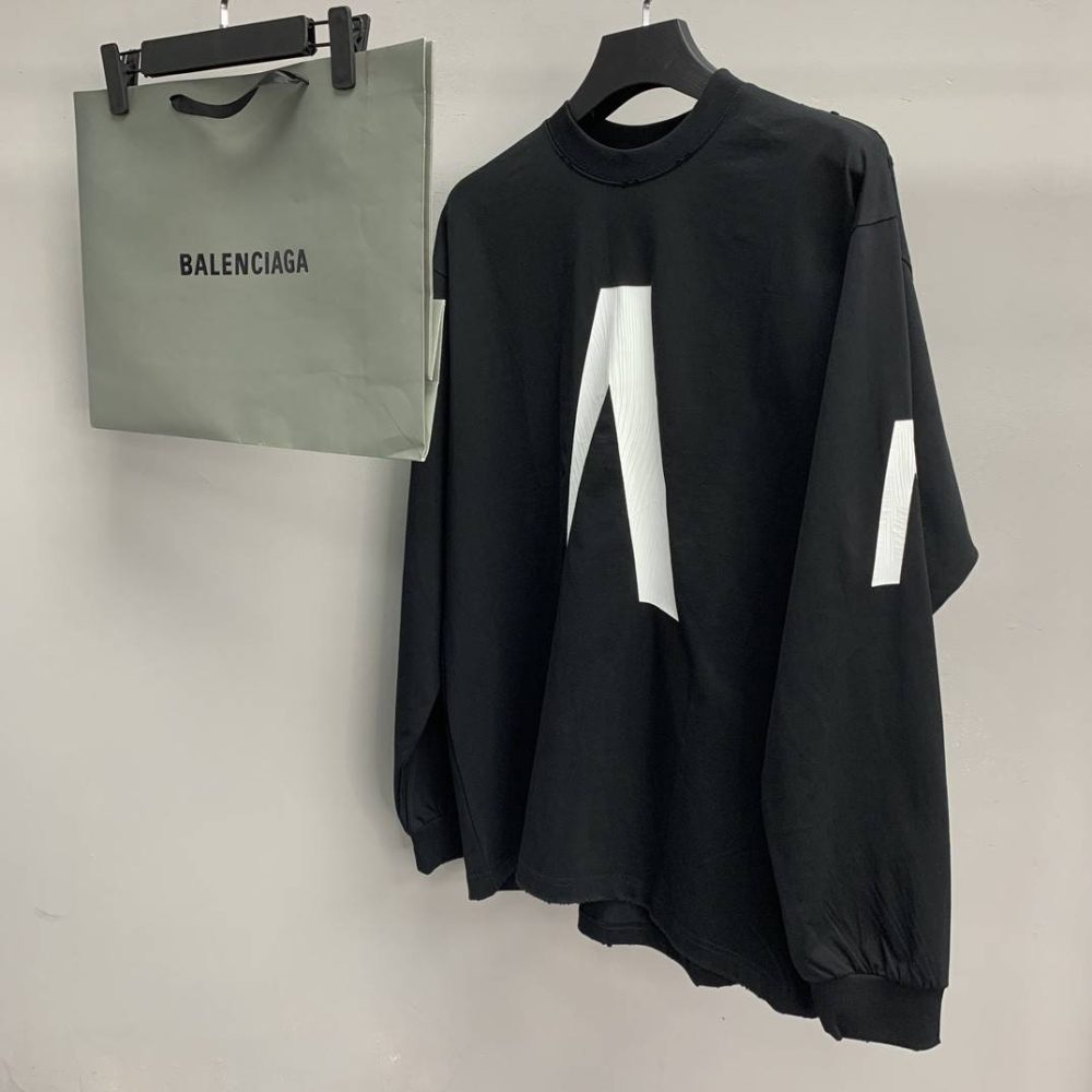 Balenciaga V long sleeve T-shirt