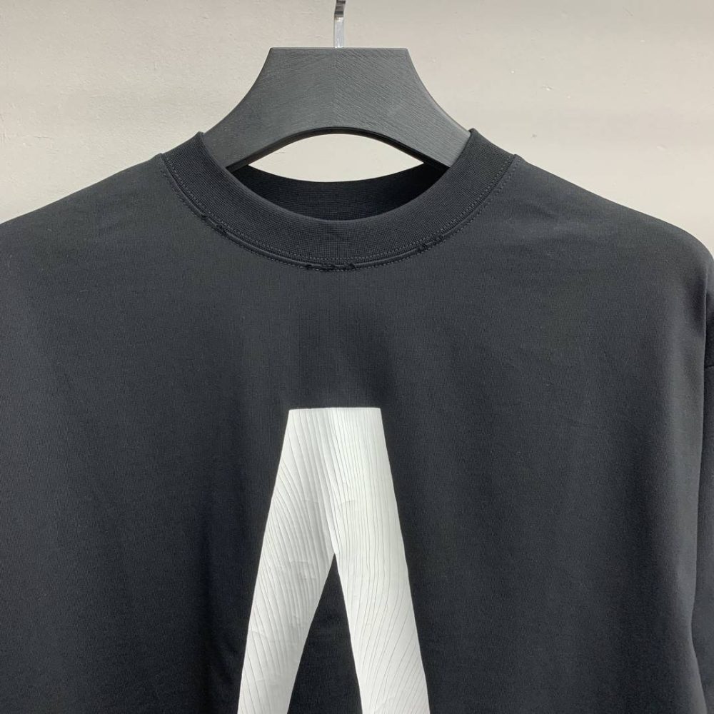 Balenciaga V long sleeve T-shirt