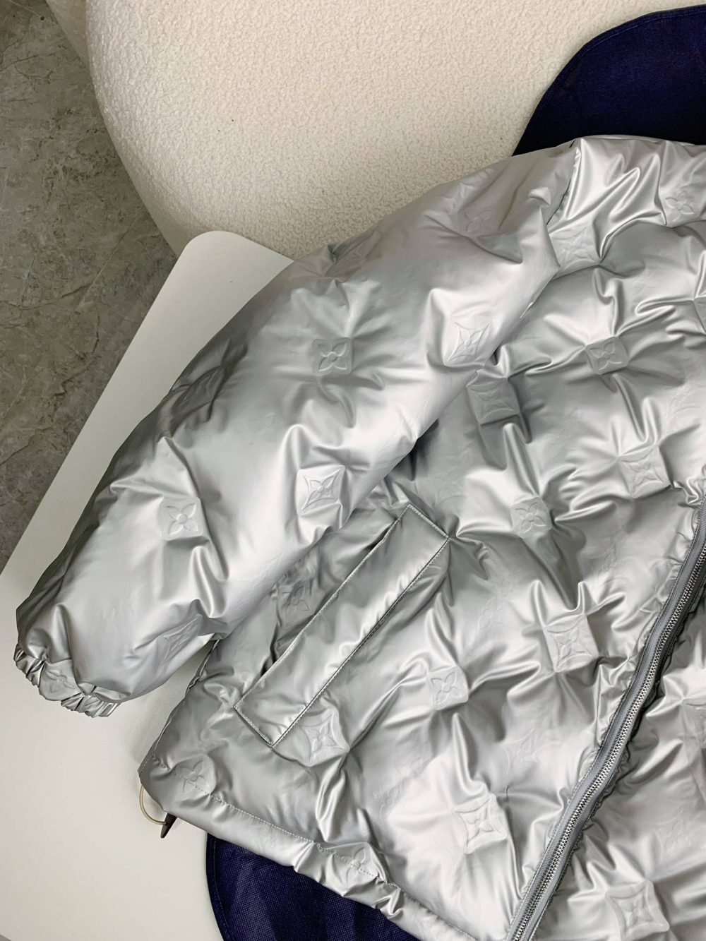 LOUIS VUITTON LOGO Down Jacket