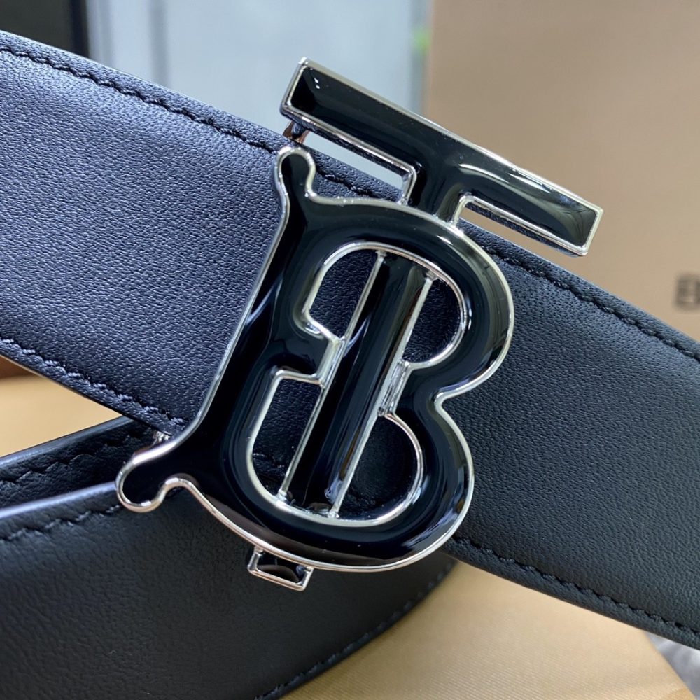 Burberry belt