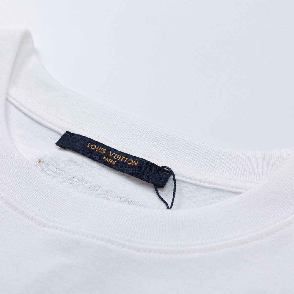 Louis Vuitton Logo lettering T-shirt with 23SS neckline