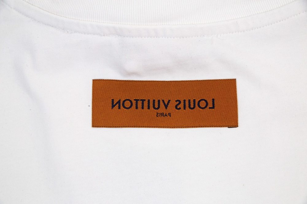 Louis Vuitton 230,000 new T-shirts for spring and summer