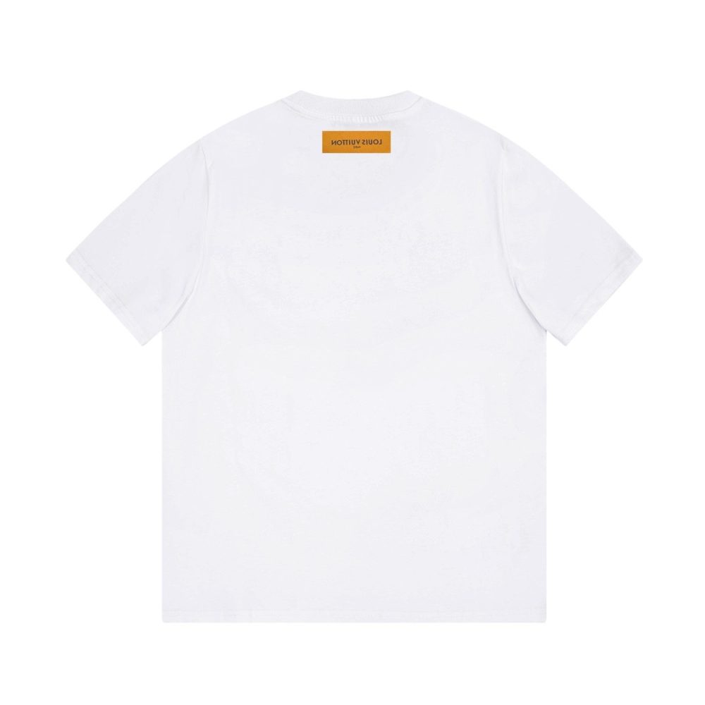 Louis Vuitton 230,000 new T-shirts for spring and summer