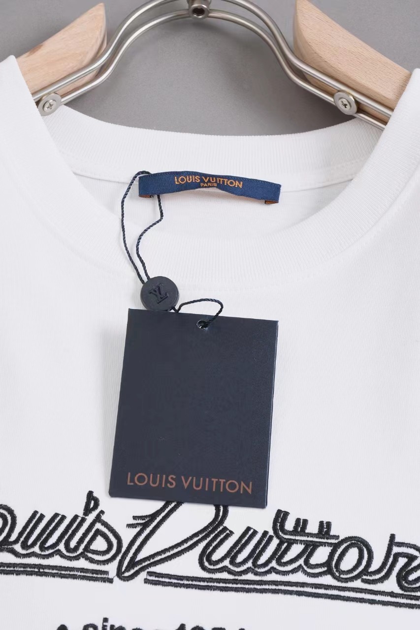 Louis Vuitton 24ss new embroidered t-shirt for spring and summer