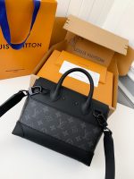 Louis Vuitton's new Sac Plat Horizontal Zippé men's black flower briefcase M45165 Size: 31*39*8.5cm