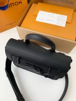 Louis Vuitton's new Sac Plat Horizontal Zippé men's black flower briefcase M45165 Size: 31*39*8.5cm