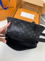 Louis Vuitton's new Sac Plat Horizontal Zippé men's black flower briefcase M45165 Size: 31*39*8.5cm