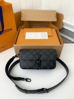 Louis Vuitton New season Montsouris Mini Bag M83567  Size：22*12*6cm